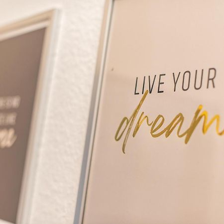 Smart & Cozy Apartment - Balkon, Netflix, Nespresso Chemnitz Eksteriør billede