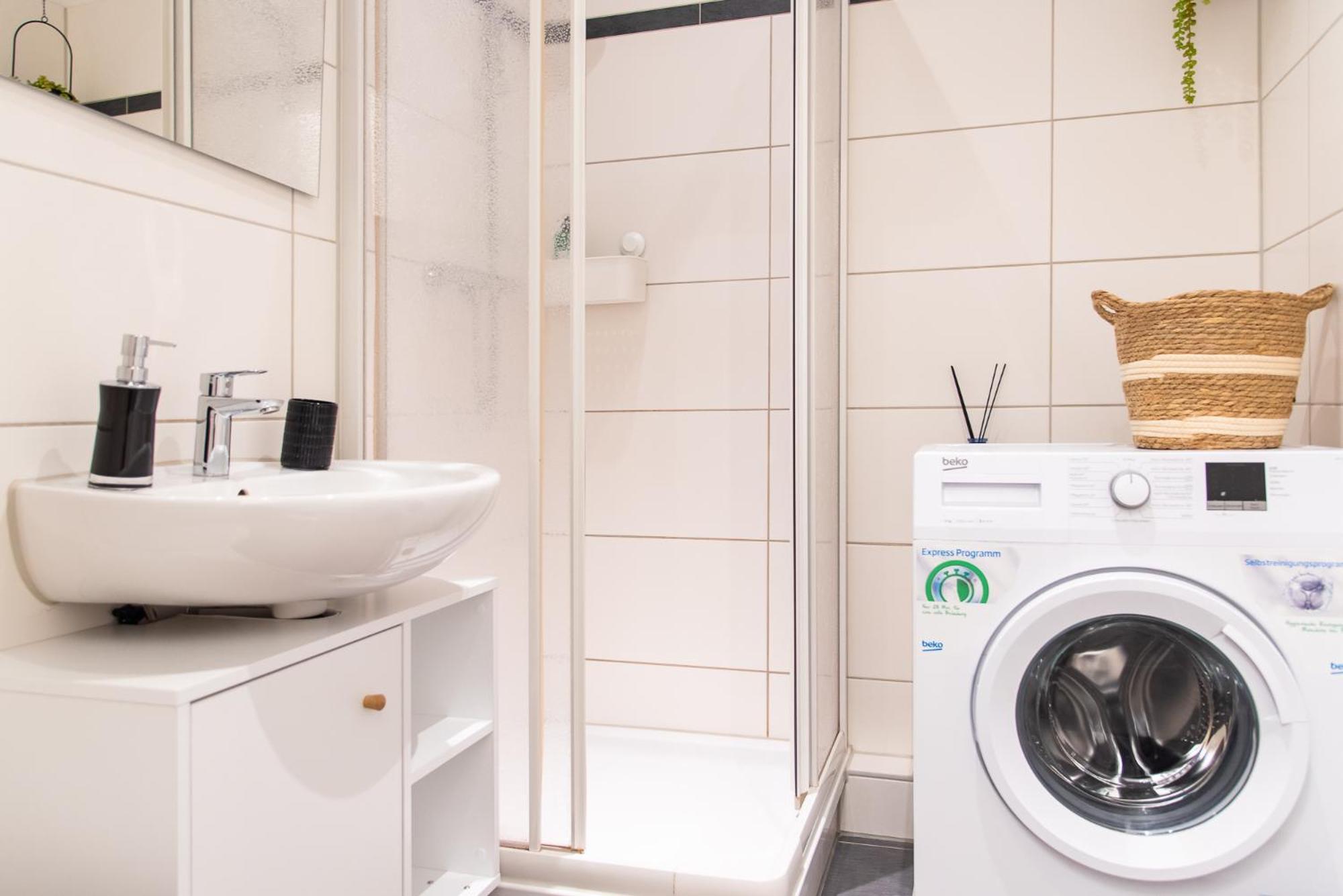 Smart & Cozy Apartment - Balkon, Netflix, Nespresso Chemnitz Eksteriør billede